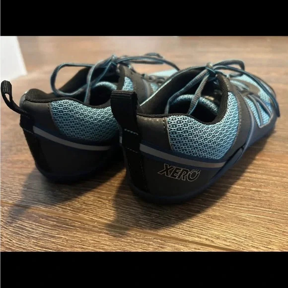 Women’s Blue barefoot Shoes. Xero 8 - Picture 3 of 6